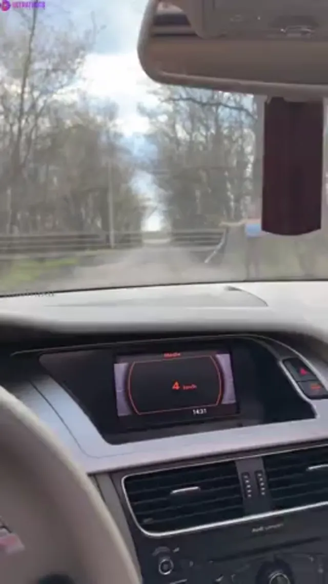 Mia Miku Risky Sextape in car