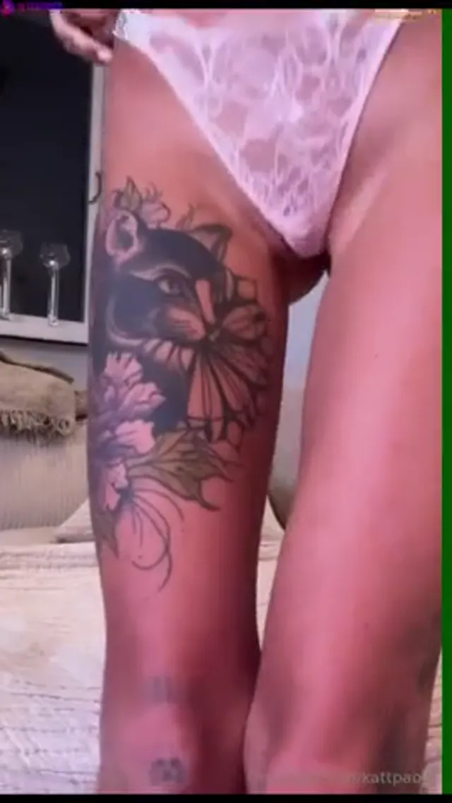 Swedish Paradise Hotel Star Kattpaow playing with dildo in pussy