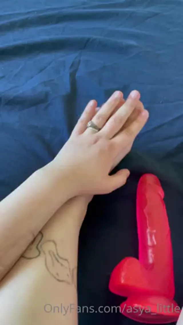 Asya Little Playing With Dildo Her POV