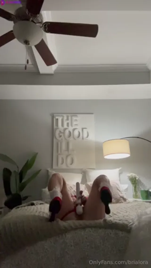 Brialora Solo Masturbation with Vibrator