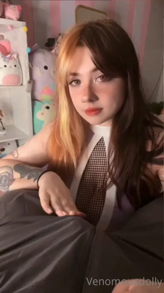 Blowjob And Titty Fuck With Venomous Dolly POV