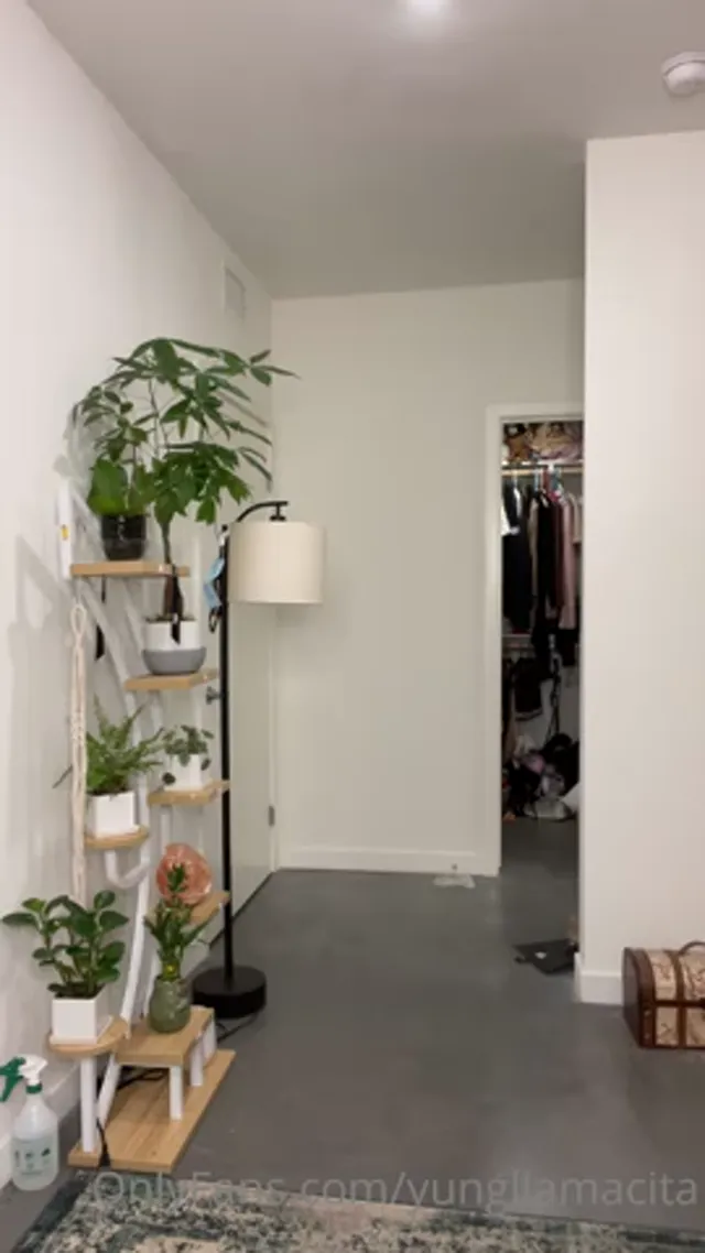 Yungllamacita Gets Dressed In Sexy Pink