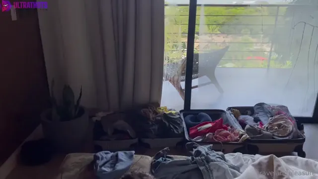 TravelAndPleasure Morning Pussy Fuck With Cumshot