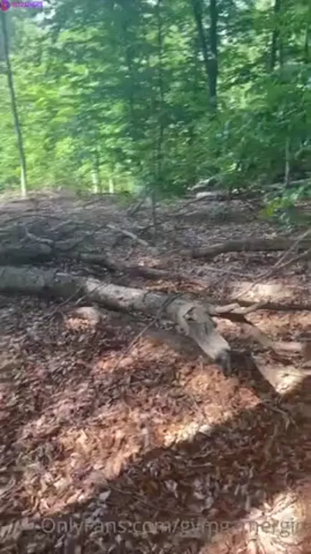 GymGamerGirl outdoor in woods