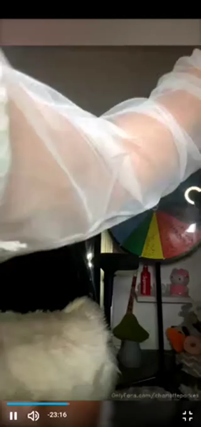 Charlotte Parkes Shakes Ass