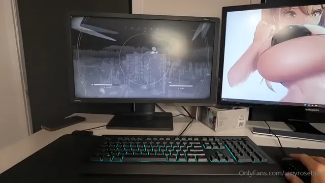 AmyRose Distracting her Gamer Stepbrother with a Blowjob