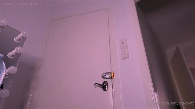 AmyRose Caught Masturbating in bedroom