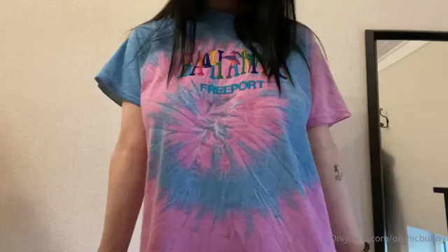 Orphicbunny Flashing Tits On Cam