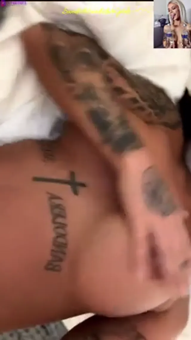 Michelle Svendsen vibrator toy in pussy masterbation