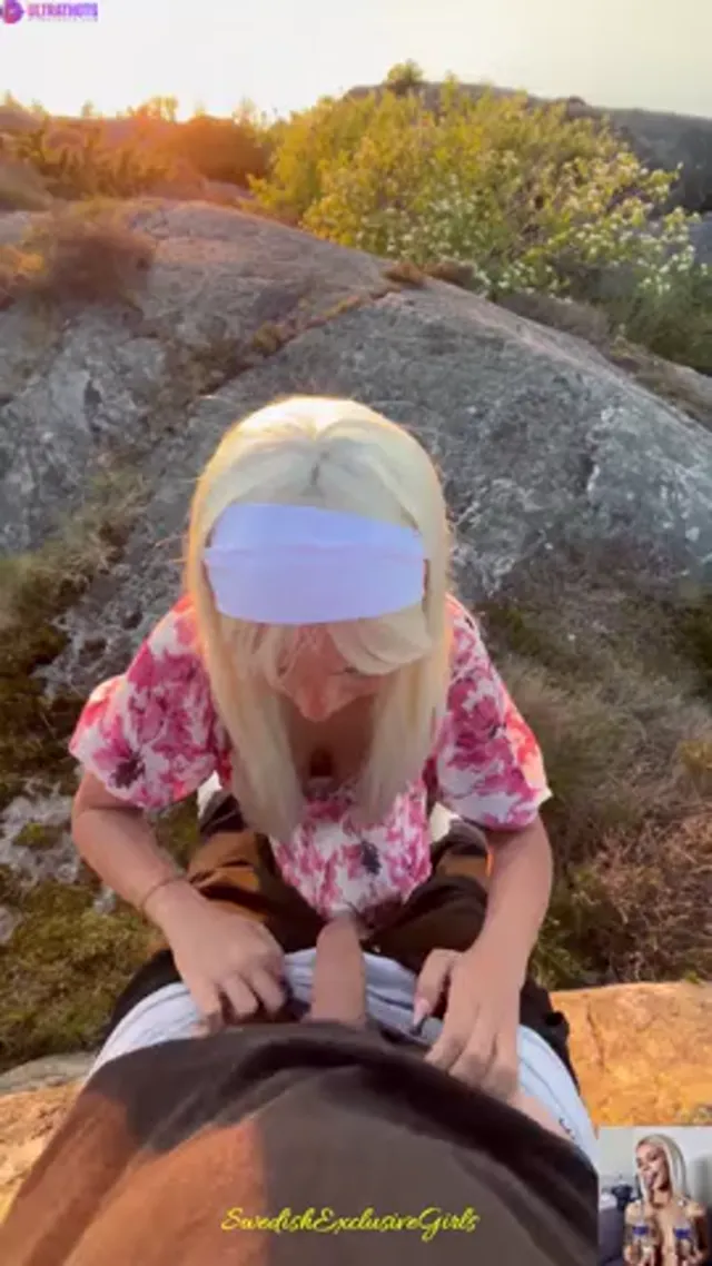 Elin Swede blowjob in beautiful sunset
