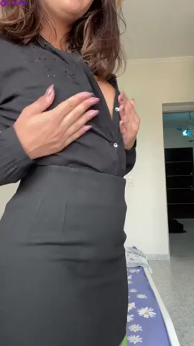 Horny Wife Showing Her Titties