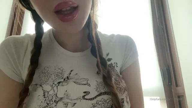 Centolain Shows Bouncing Tits