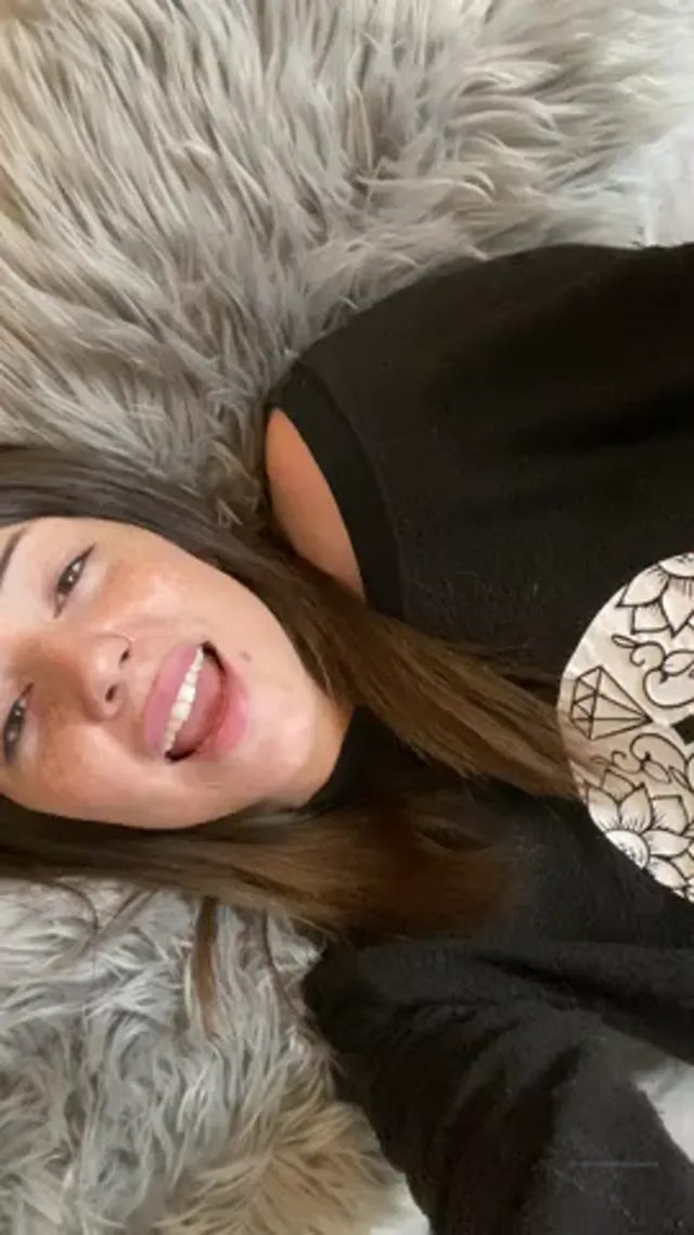 Coziebae Close Up Pussy Fingering