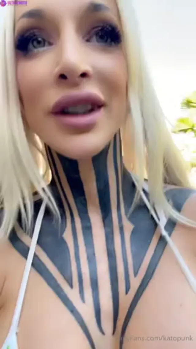 Katopunk Outdoor Teasing In Bikini