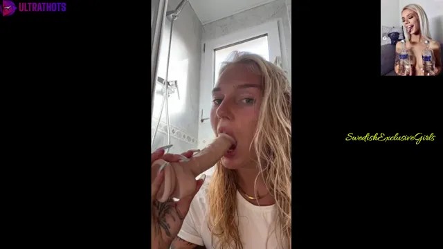 Danish Babe Lemon Lux dildo pussy masturbation in shower