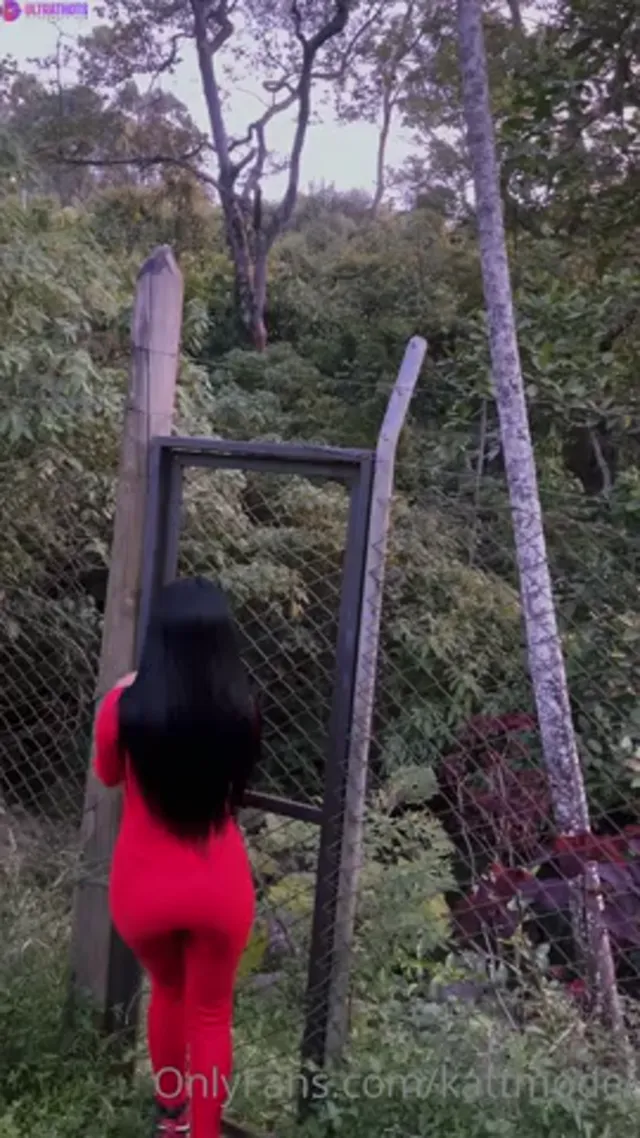 Katt Dumont Outdoor Messy Topless Play With Ice Cream