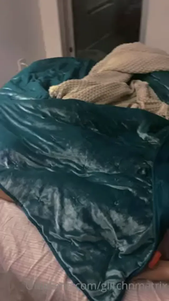 Fingering Pussy Of Sleeping Matrixbunny