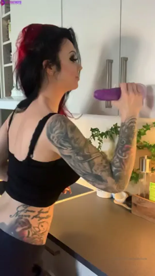 Starfuckedmodel – how to avoid using handles during quarantine – part 1 (onlyfans)