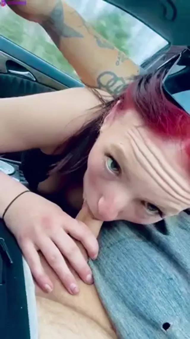 Swedish Bluesky car blowjob