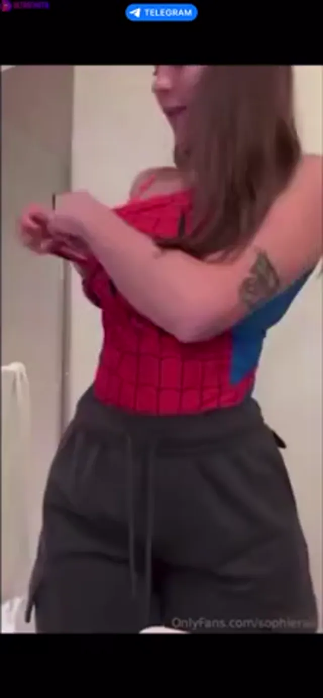 Sophie rain spiderman cosplay