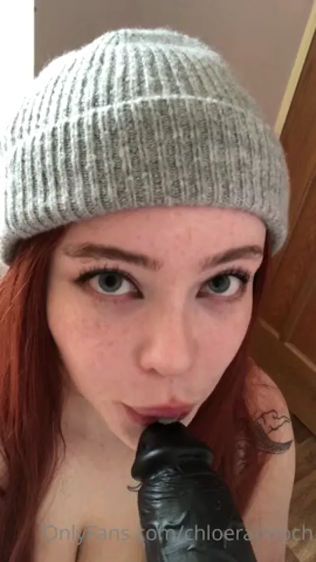 Okichloe Blowjob Practice With Dildo POV