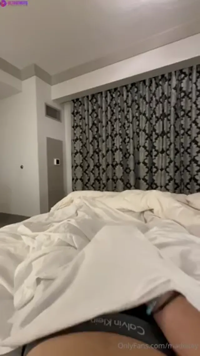 Slutty Girls Madiiitay And ItsMeCat FFM Threesome Sextape