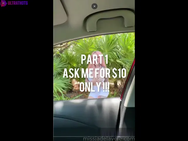 Jade Lavoie Gets Huge Cumshot in Mouth