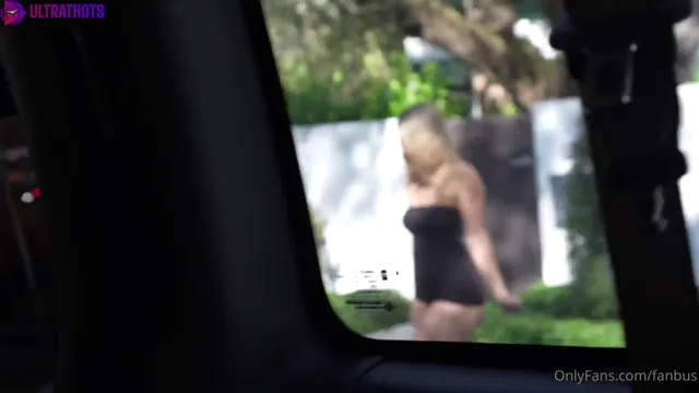 Jessy Ren Gets Fucked in Fan Bus by BBC