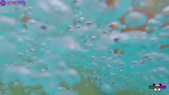 LaPandina POV Handjob And Hot Sucking in Pool