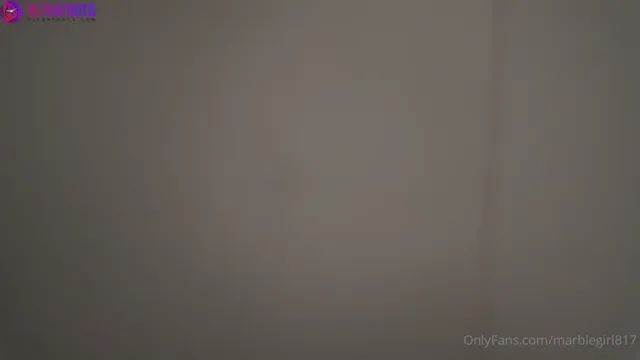 Sophie Vanmeter Gets Big Facial From the Moving Guy