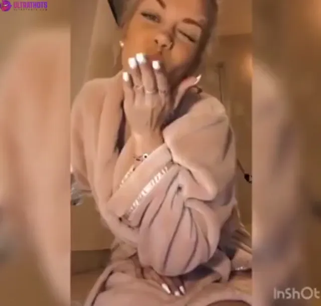Cute Swedish Girl Dripping Wet Pussy