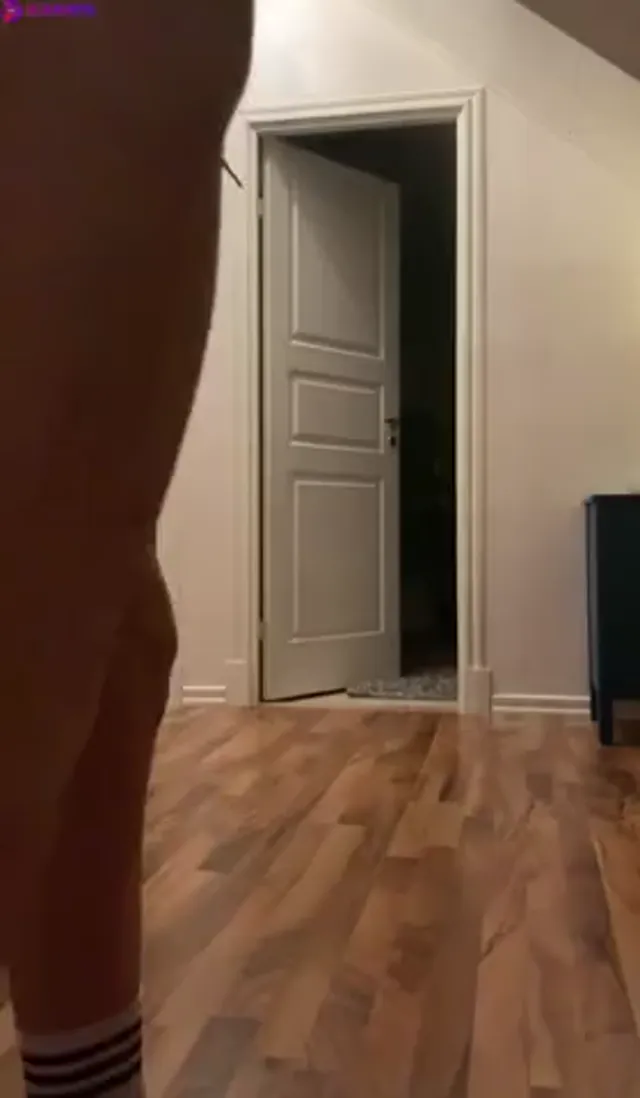 Swedish Amateur Showing Ass And Pussy