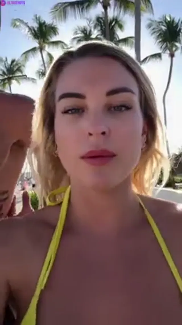 Margot Dulac – Surprise Sex with Stranger in Public Restroom