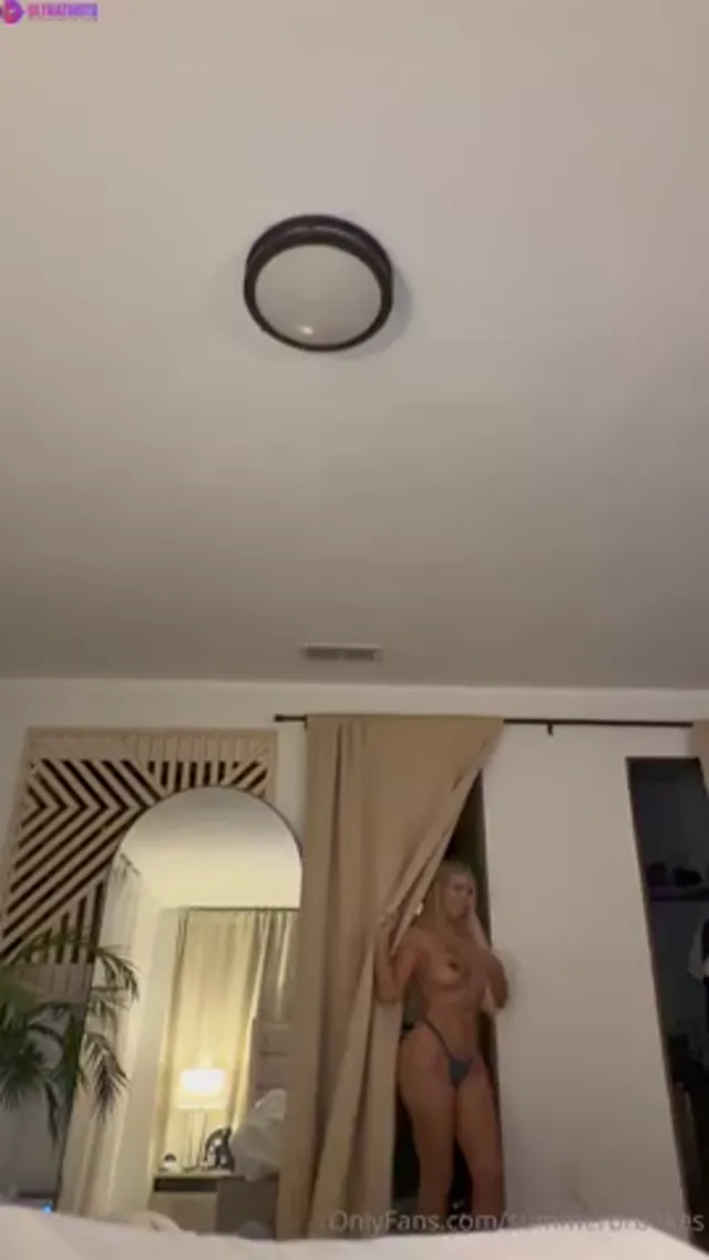 Summer Brookes – Takes On Gigantic BWC