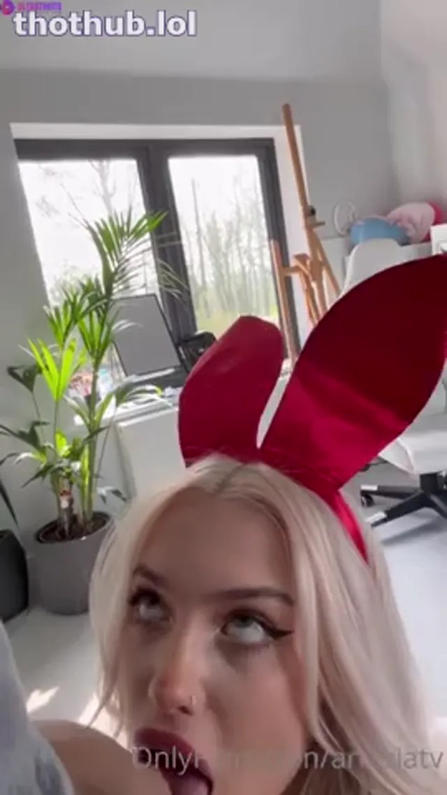 Bunny Blonde Alexandra Marianna Milking White Cock