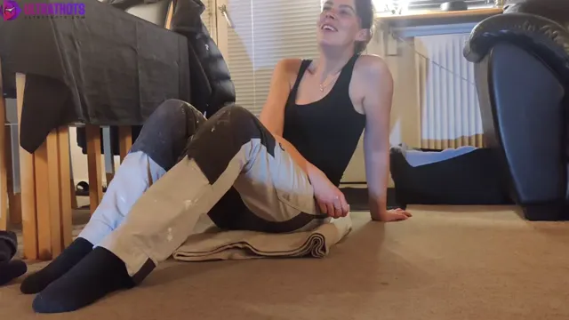 Danish Louise Pedersen gets anal fucked before work