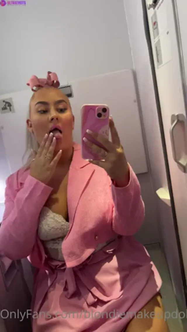 Blondiemakeupdoll No 9