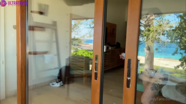 Reislin Hooking Up With Johnny Sins Sextape