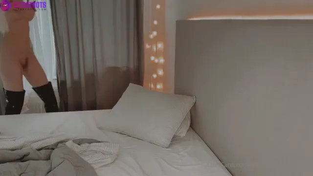 Swedish Honeybabesugarpiie Masturbating with Dildo