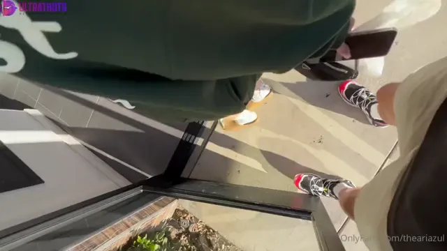 Ari Azul – Inviting Big Cock Stranger For a Quickie