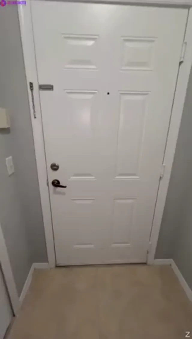 Melztube – POV Sextape in Police Cosplay