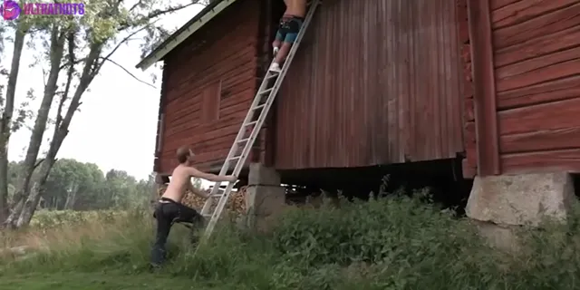 Cristina Cielo MMF anal 3some outdoor