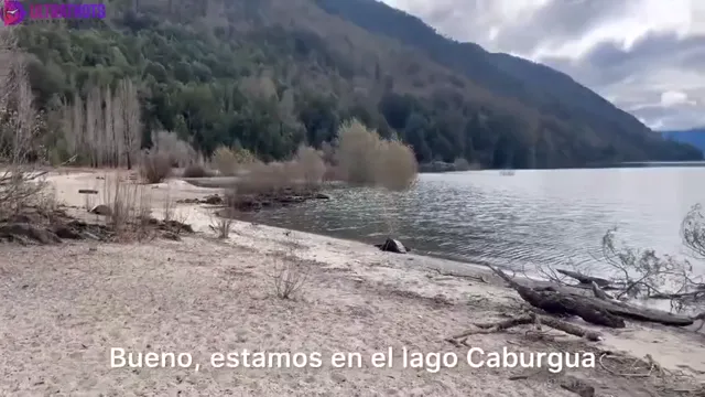 Latina Vanessa Yanez Risky Play At The Lake