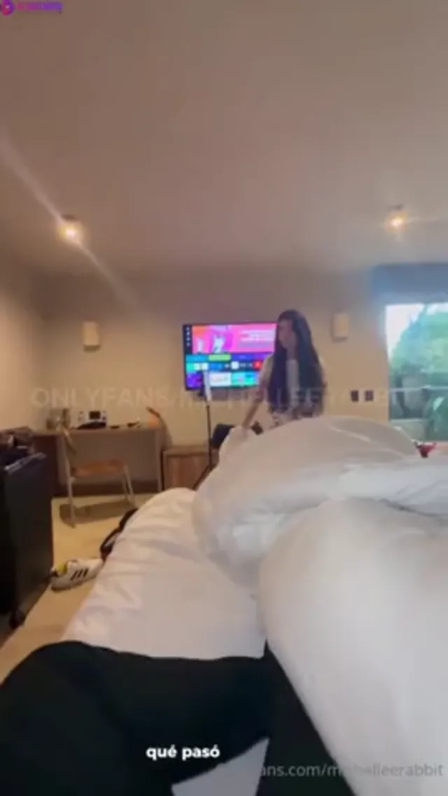 Michelle Rabbit – Standing Sextape in POV