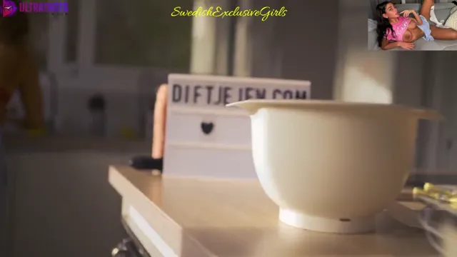 Swedish Babe DifTjejen Baking Naked Part 1