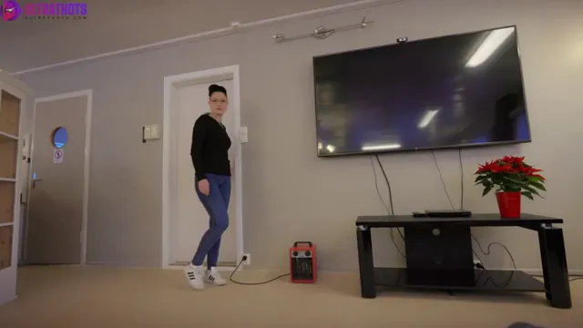 STEPMOM Seduces STEPSON