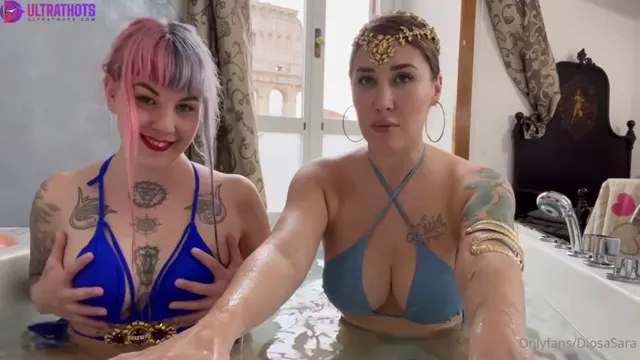 Finnish DiosaSara And Friend JOI In Jacuzzi
