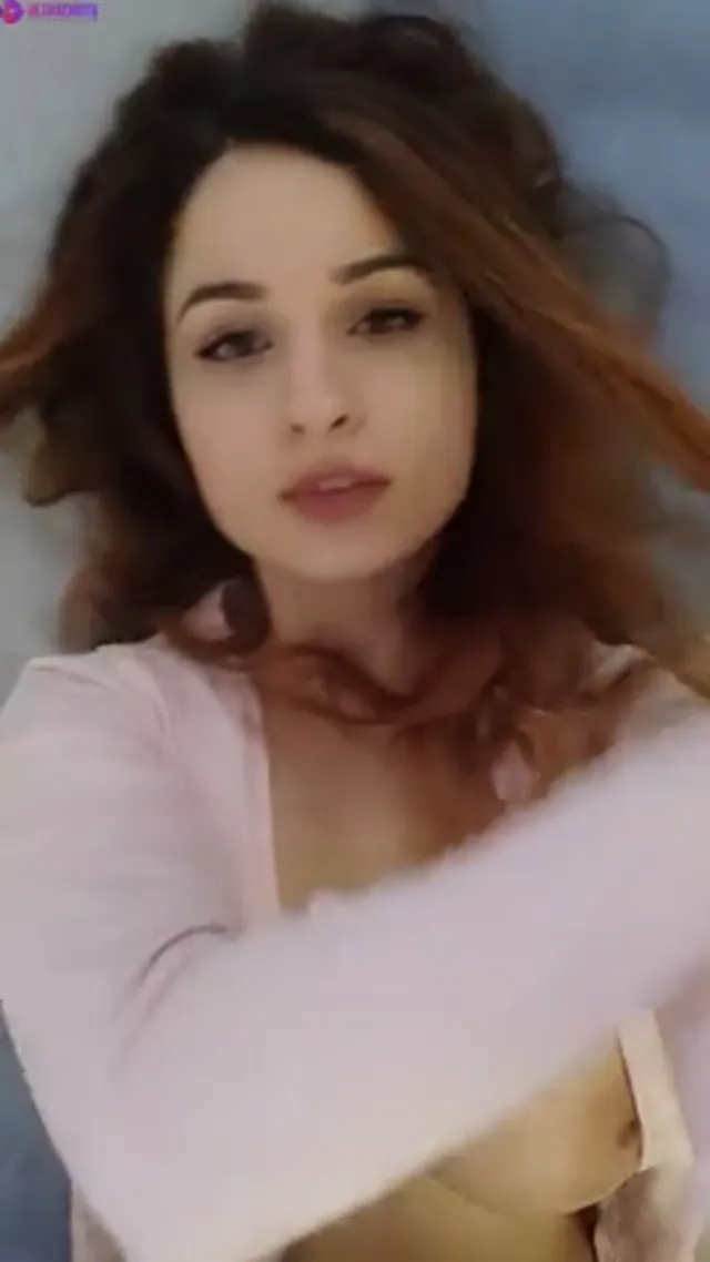 Angelina Love Fingers Pussy