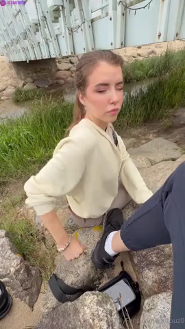 Eden Ivy – Deepthroating Big White Cock Outdoors