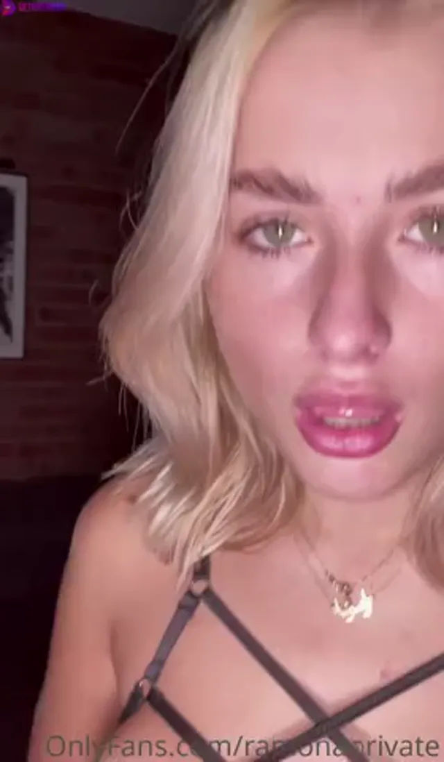 Ramona_Jst TikTok star blowjob.
